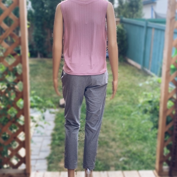 Lululemon Jet Crop (Slim), size 4 - Picture 5 of 12